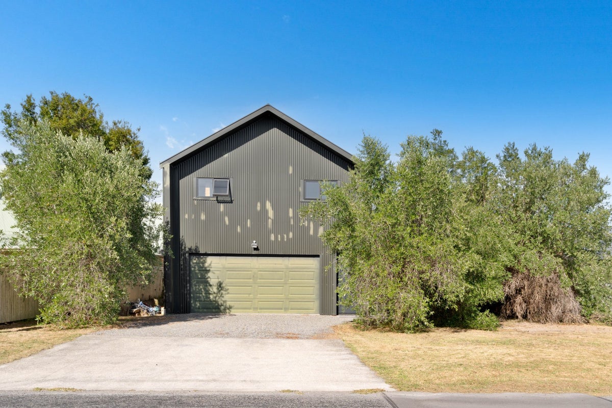 6 Daniel Street, Martinborough, South Wairarapa, Wellington - Carousel 22