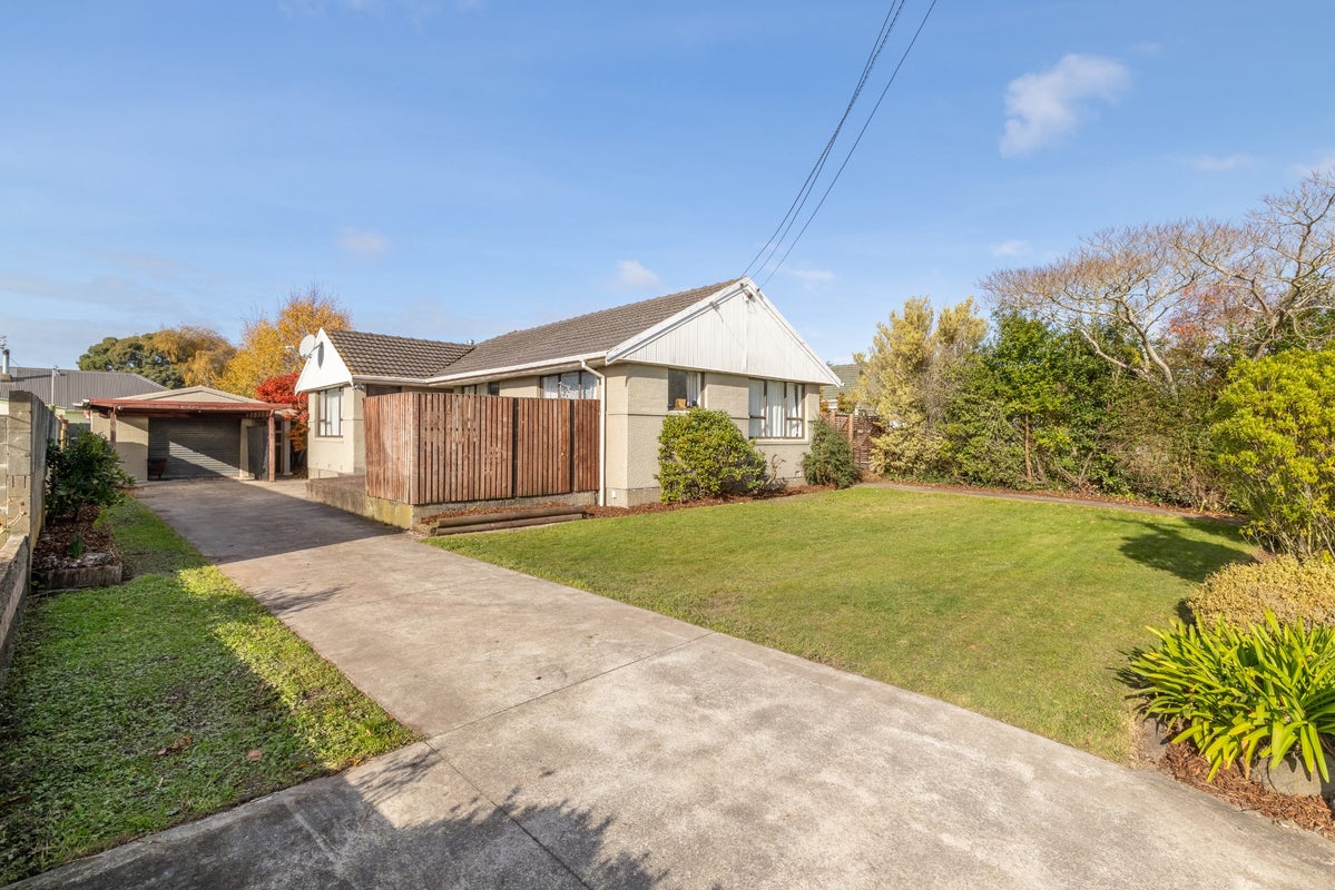 22 Fenchurch Street, Northcote, Christchurch - Carousel 1