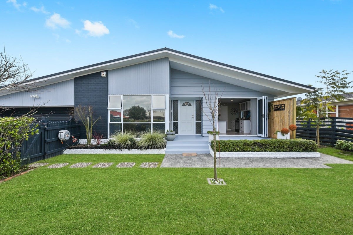3 Delamare Road, St Andrews, Hamilton - Carousel 1