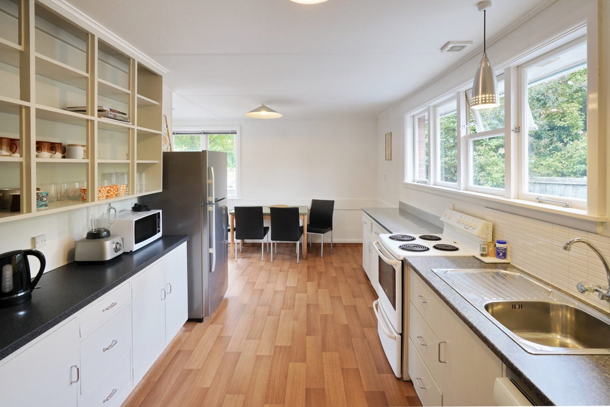 30 Hassals Lane, Waltham, Christchurch - Carousel 2
