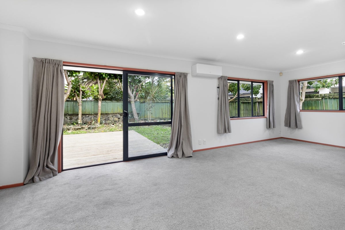 186A Rosebank Road, Avondale, Auckland - Carousel 2