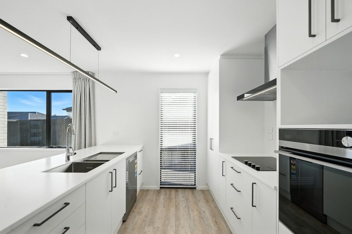 11 Pitcaithly Street, Halswell, Christchurch - Carousel 2