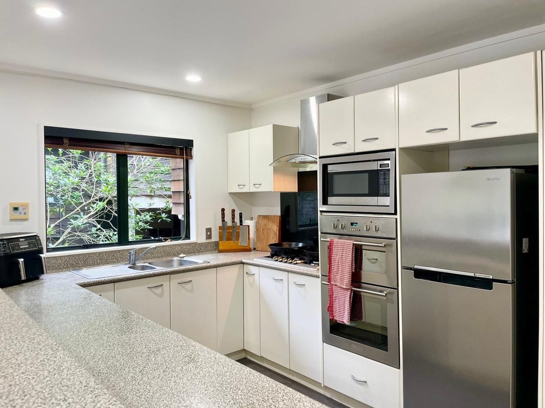 19 Bush View Lane, Northcote Point, Auckland - Carousel 1