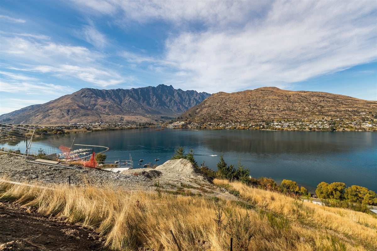 2 Snowy Place, Frankton, Queenstown - Carousel 9