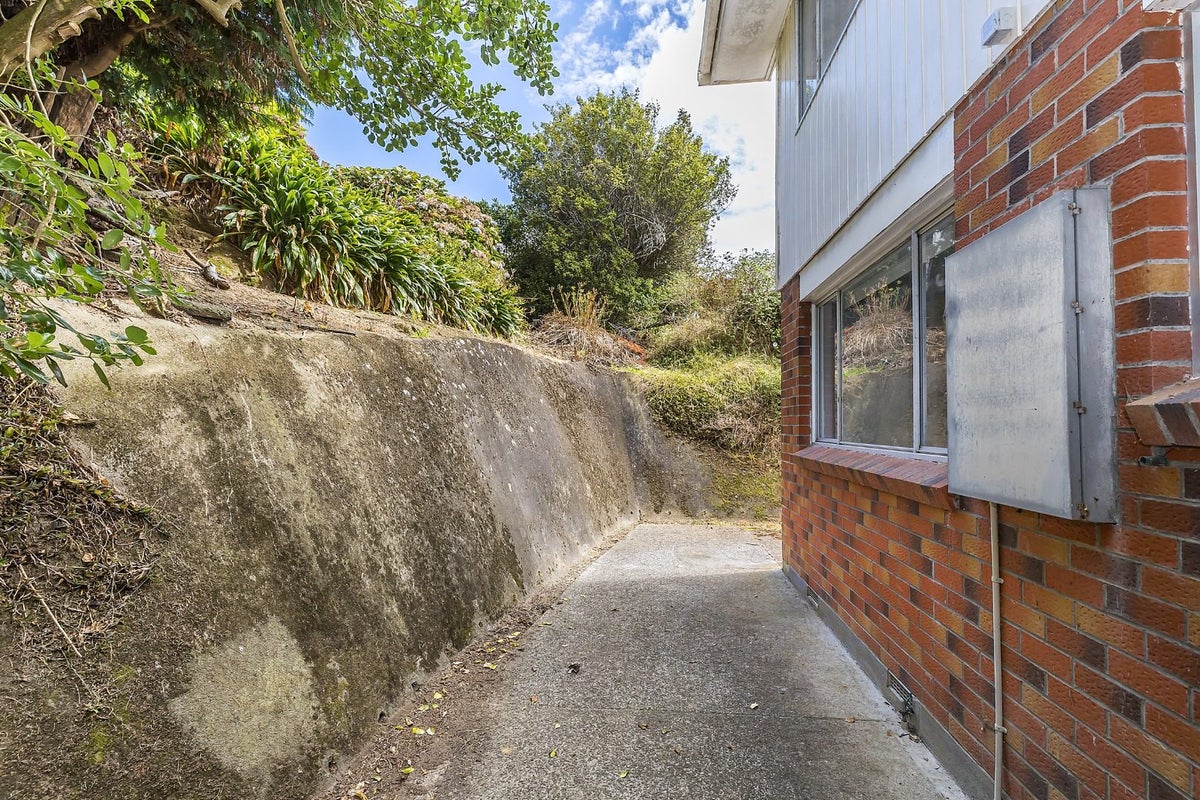 1/153 Main Road, Tawa, Wellington - Carousel 10