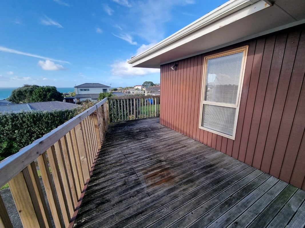 2/8 Newhaven Terrace, Mairangi Bay, Auckland - Carousel 20