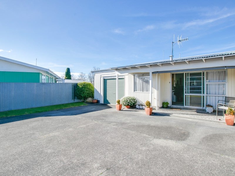 1/11 Hereford Place, TAMATEA, NAPIER - Carousel 14