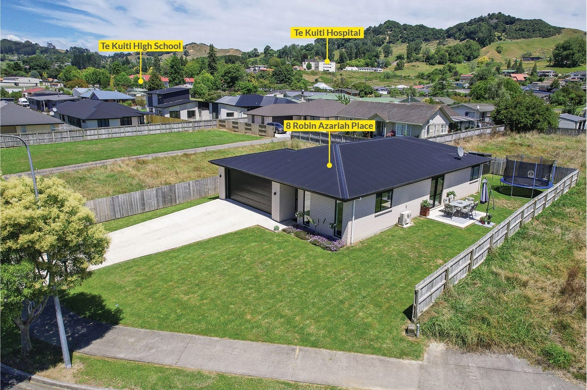 8 Robin Azariah Place, Te Kuiti - Carousel 24