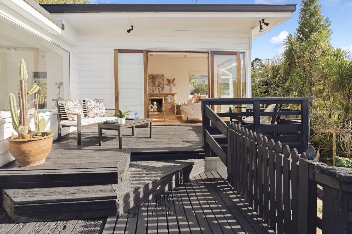 27 Hebron Road, Waiake, Auckland - Carousel 2