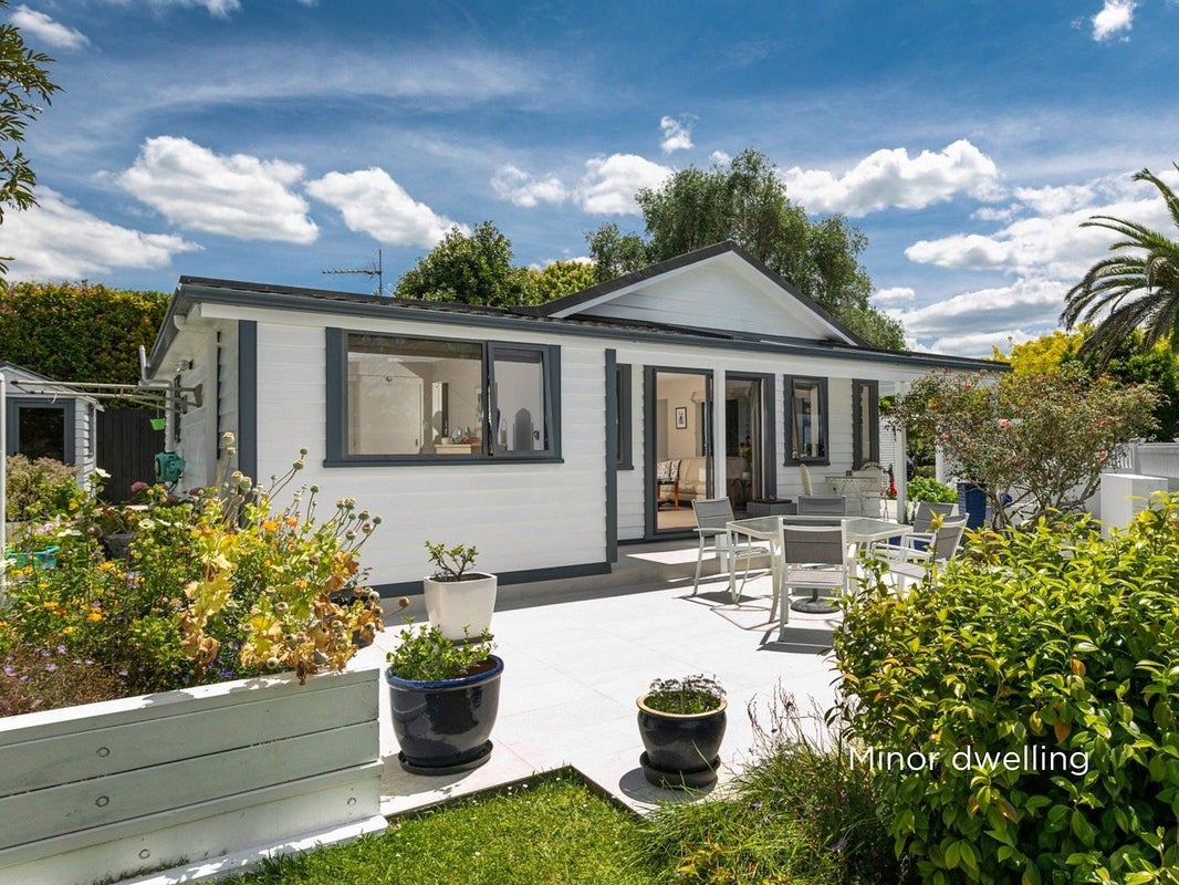 49A Roland Road, Greenhithe, Auckland - Carousel 2