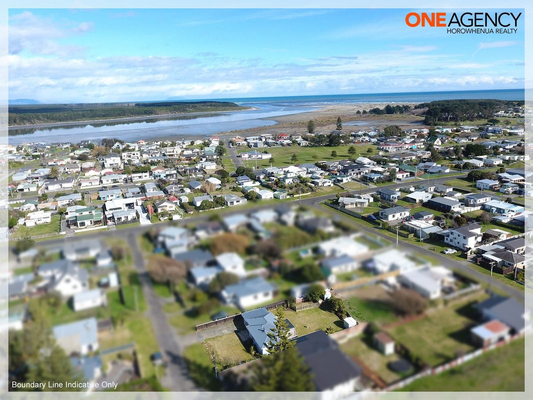 8 Kennedy Street, Foxton Beach, Foxton - Carousel 2