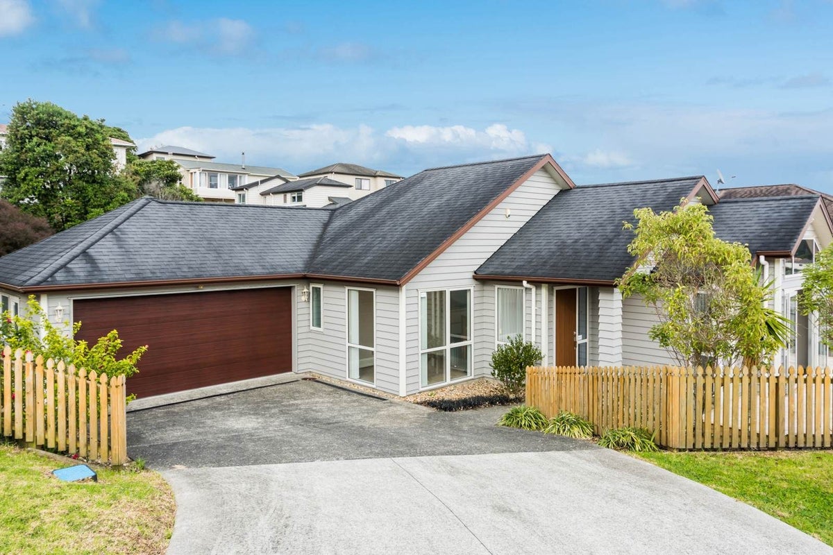 35 Mulroy Place, Pinehill, Auckland - Carousel 2
