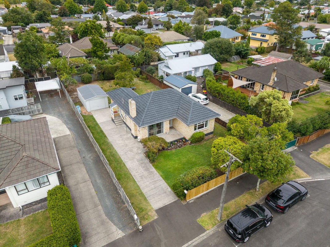 36 Oxford Street, Fairfield, Hamilton - Carousel 23