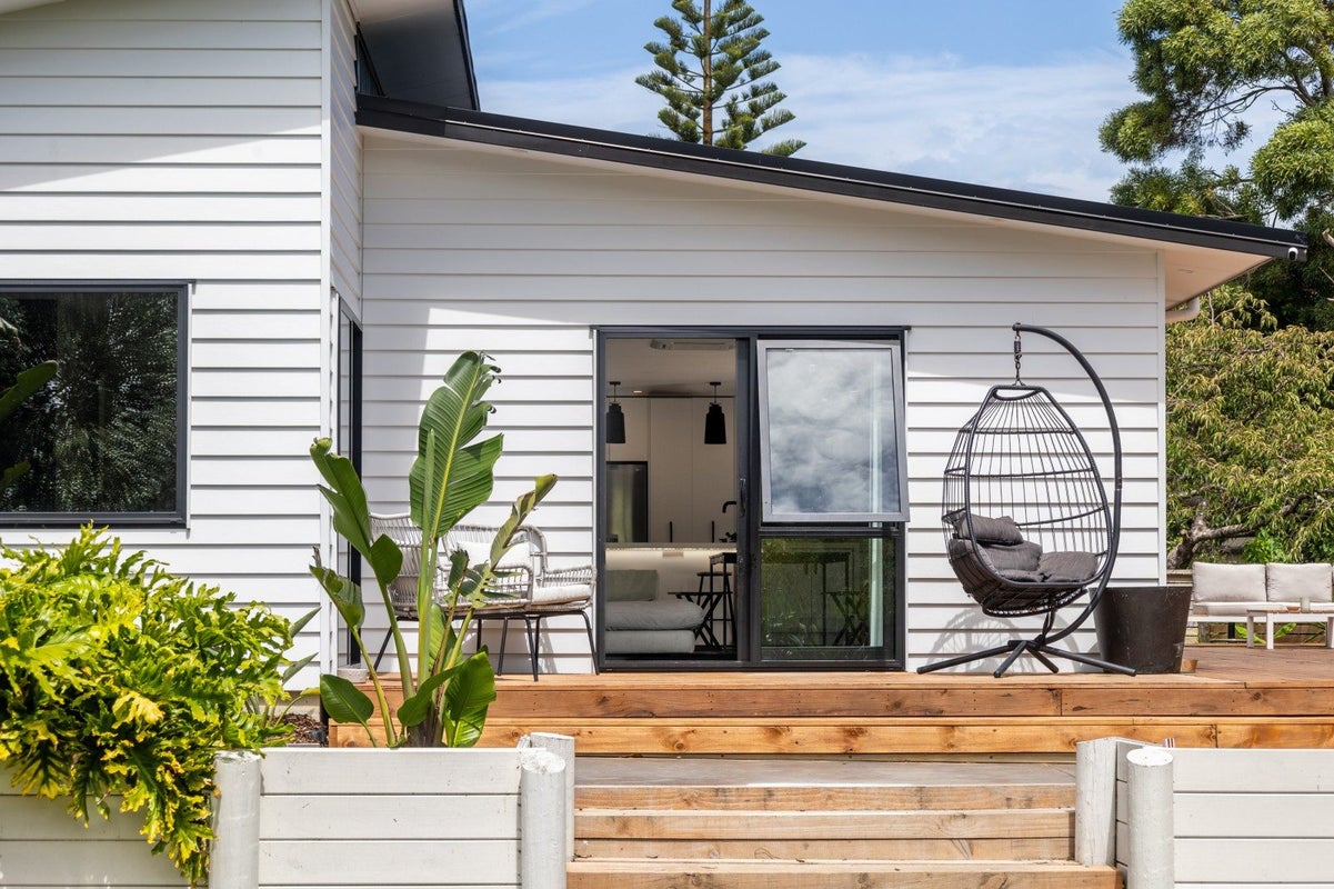 47 Hollis Road, Paraparaumu Beach, Paraparaumu - Carousel 1