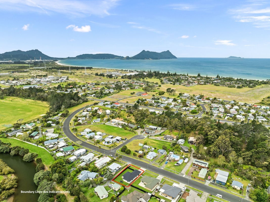 42 Tamure Place, Ruakaka - Carousel 20