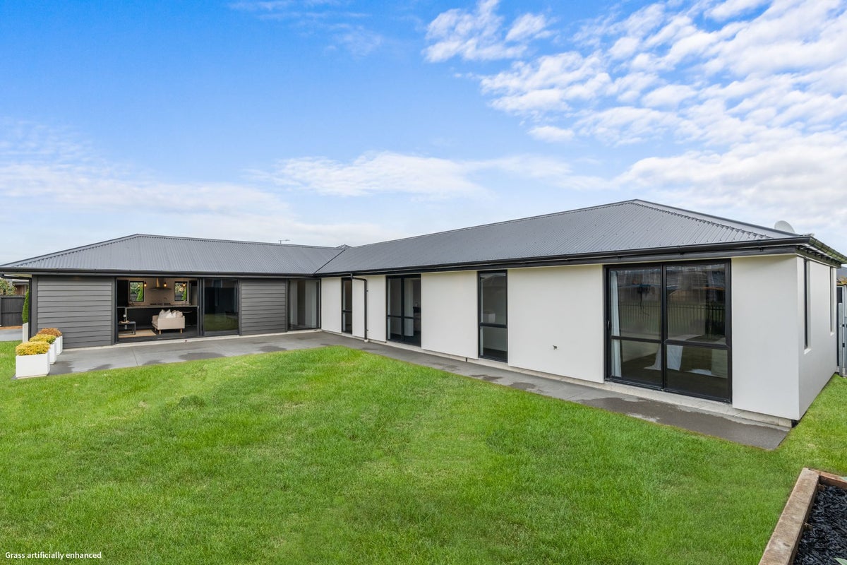 28 Pistacia Place, Hornby, Christchurch - Carousel 2