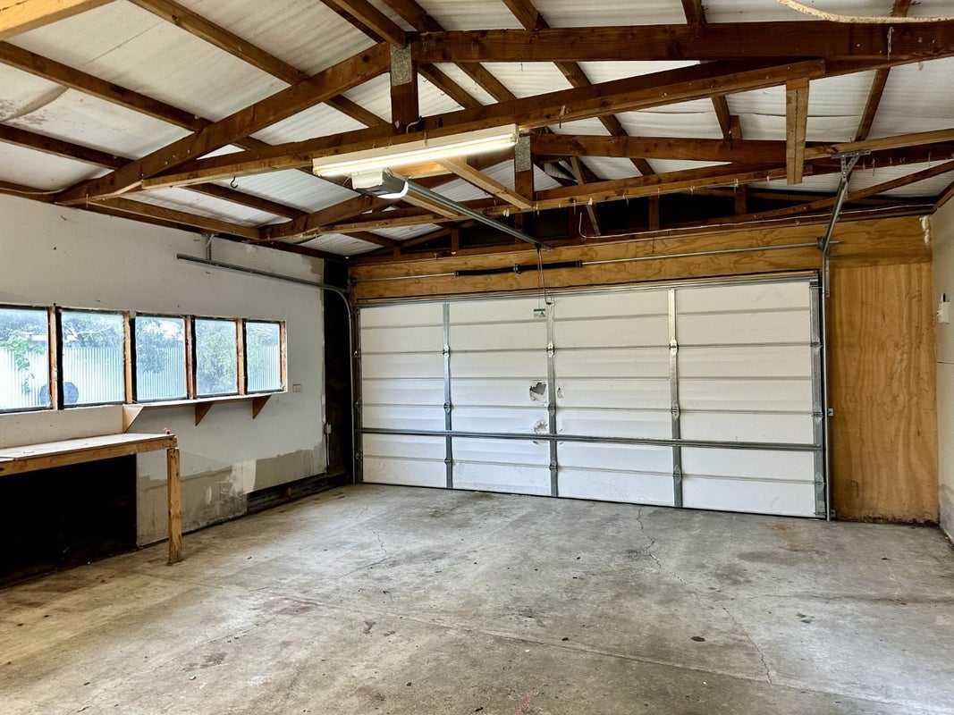 30 Anakiwa Street, Kelvin Grove, Palmerston North - Carousel 32