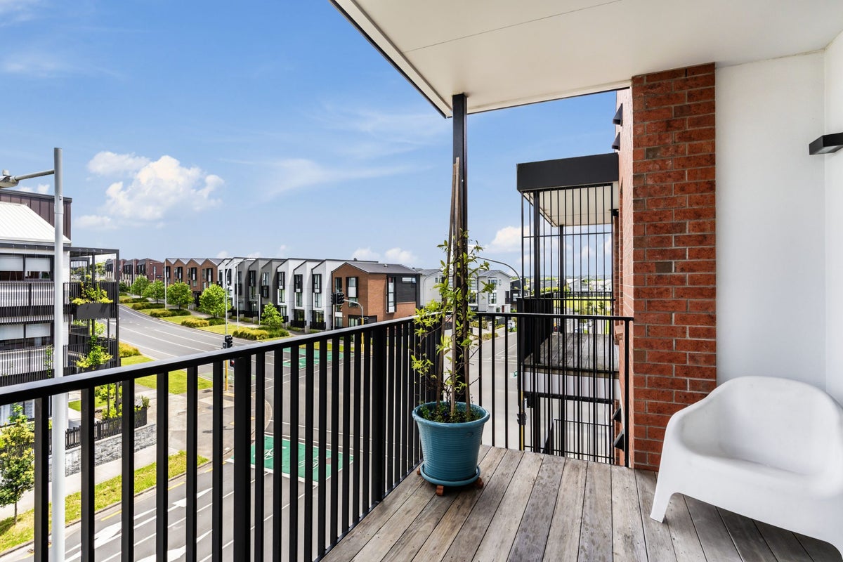 201/75 Hobsonville Point Road, Hobsonville, Auckland - Carousel 2