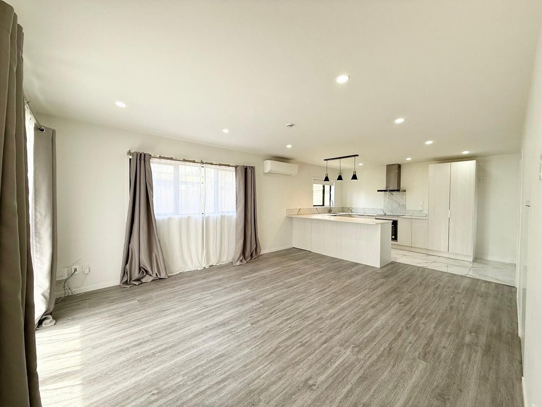 3/339 Pakuranga Road, Pakuranga Heights, Auckland - Carousel 1