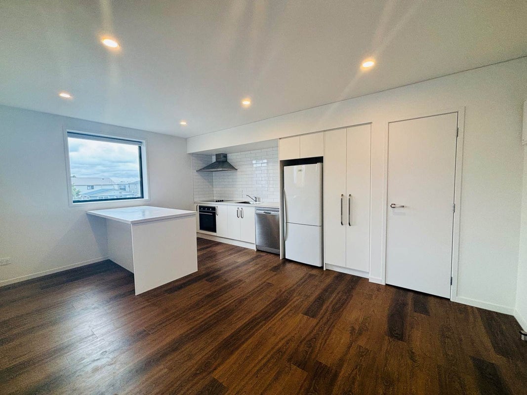 5/45 Cessna Crescent, Mangere, Auckland - Carousel 2