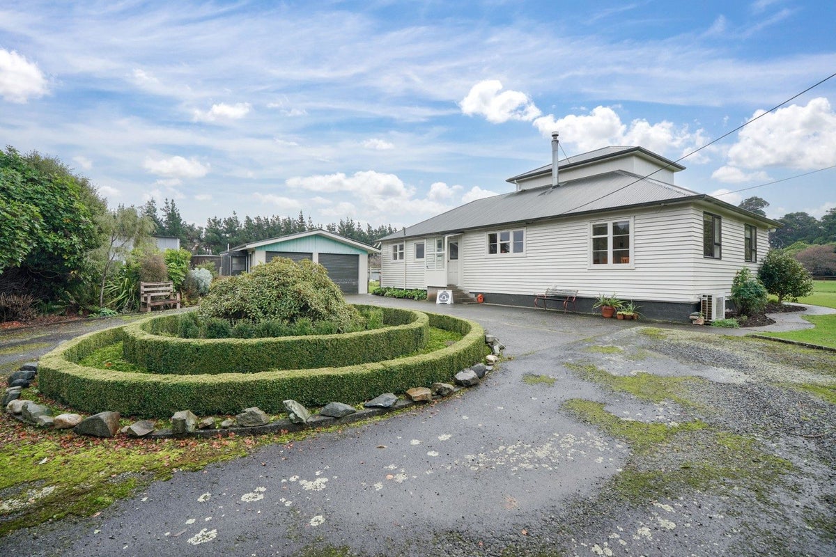 398 Drysdale Road, Myross Bush, Invercargill - Carousel 1