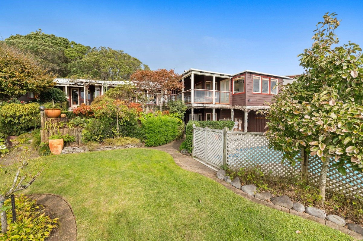 21 Fillis Street, New Plymouth, New Plymouth - Carousel 50