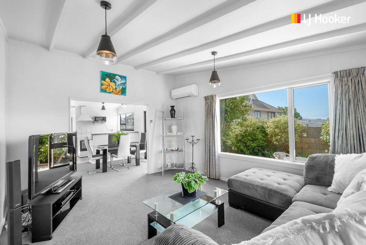13 Argyle Street, Mornington, Dunedin - Carousel 2