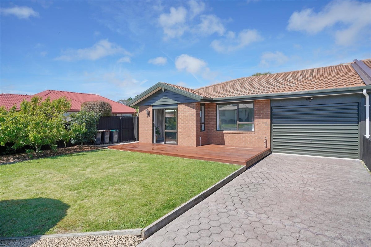 2/49 Cowes Street, Avondale, Christchurch - Carousel 1