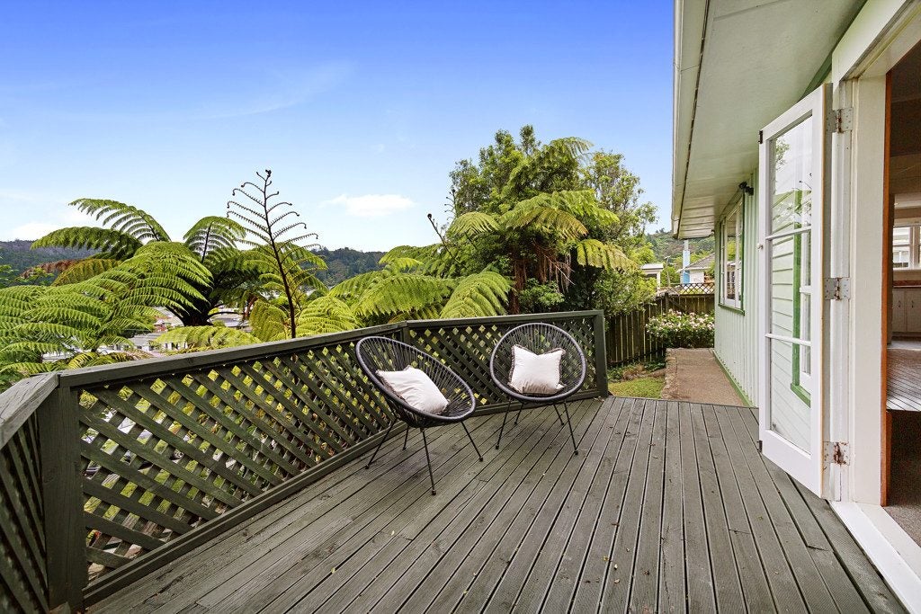 19 Morrison Grove, Stokes Valley, Lower Hutt - Carousel 2