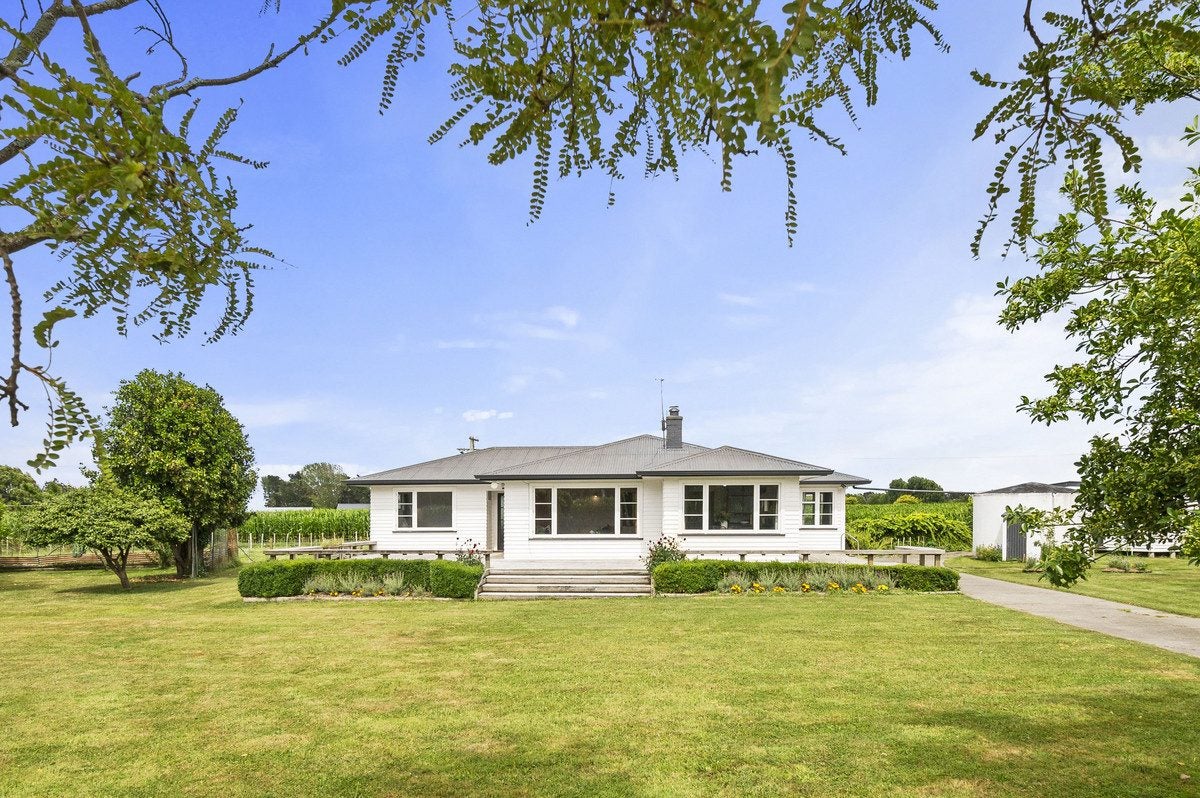 55 Hansens Line, Newbury, Feilding - Carousel 1