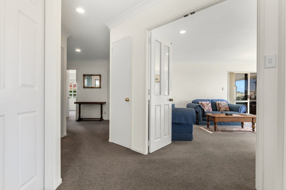 44 Landscape Road, Otumoetai, Tauranga - Carousel 17