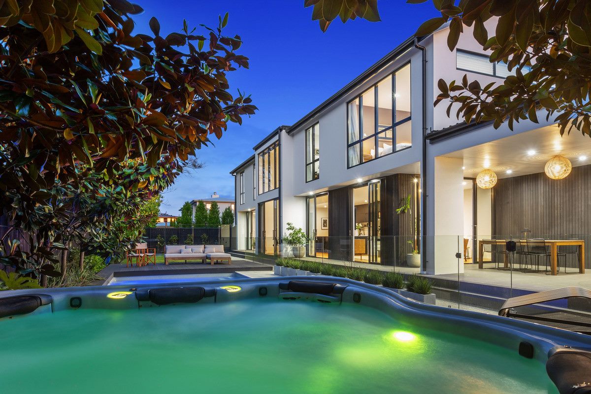 15A Garden Road, Merivale, Christchurch - Carousel 1