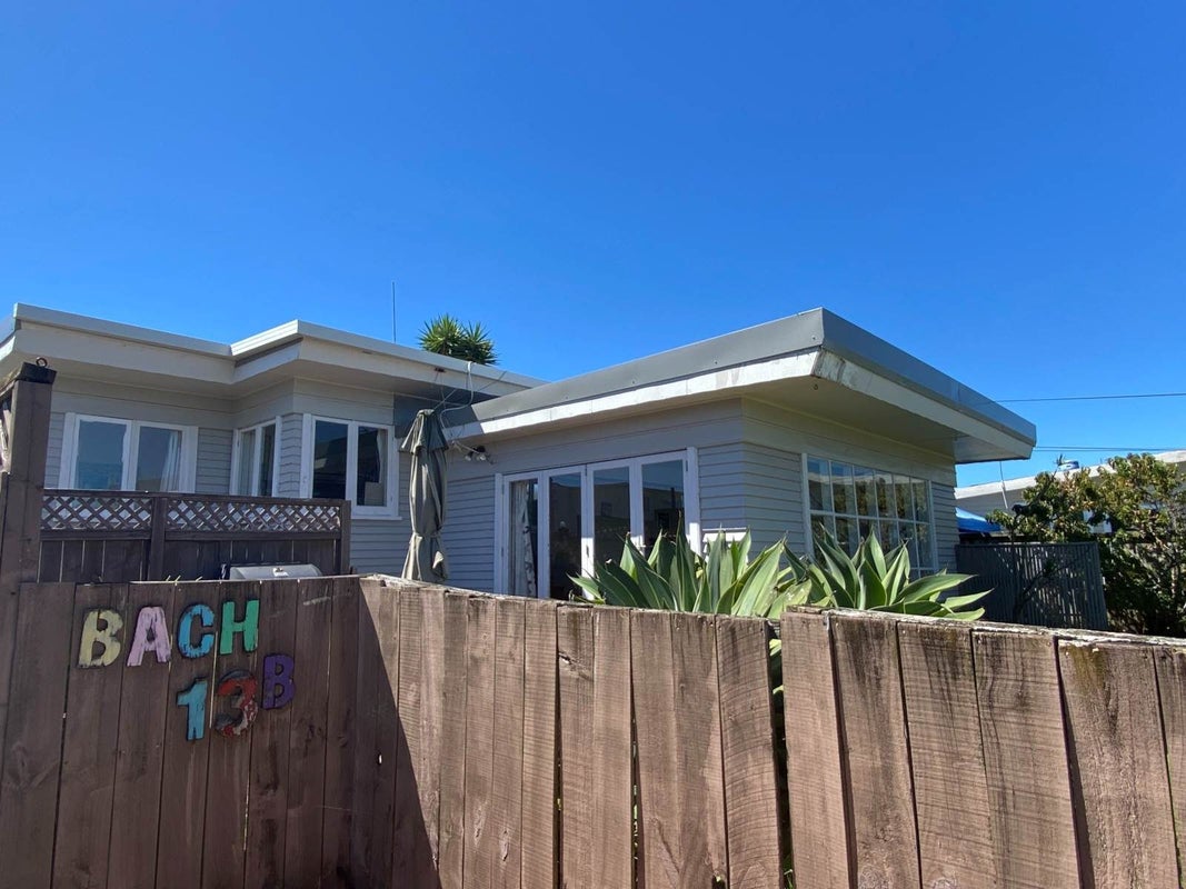 13B Tindalls Bay Road, Tindalls Beach, Whangaparaoa - Carousel 2