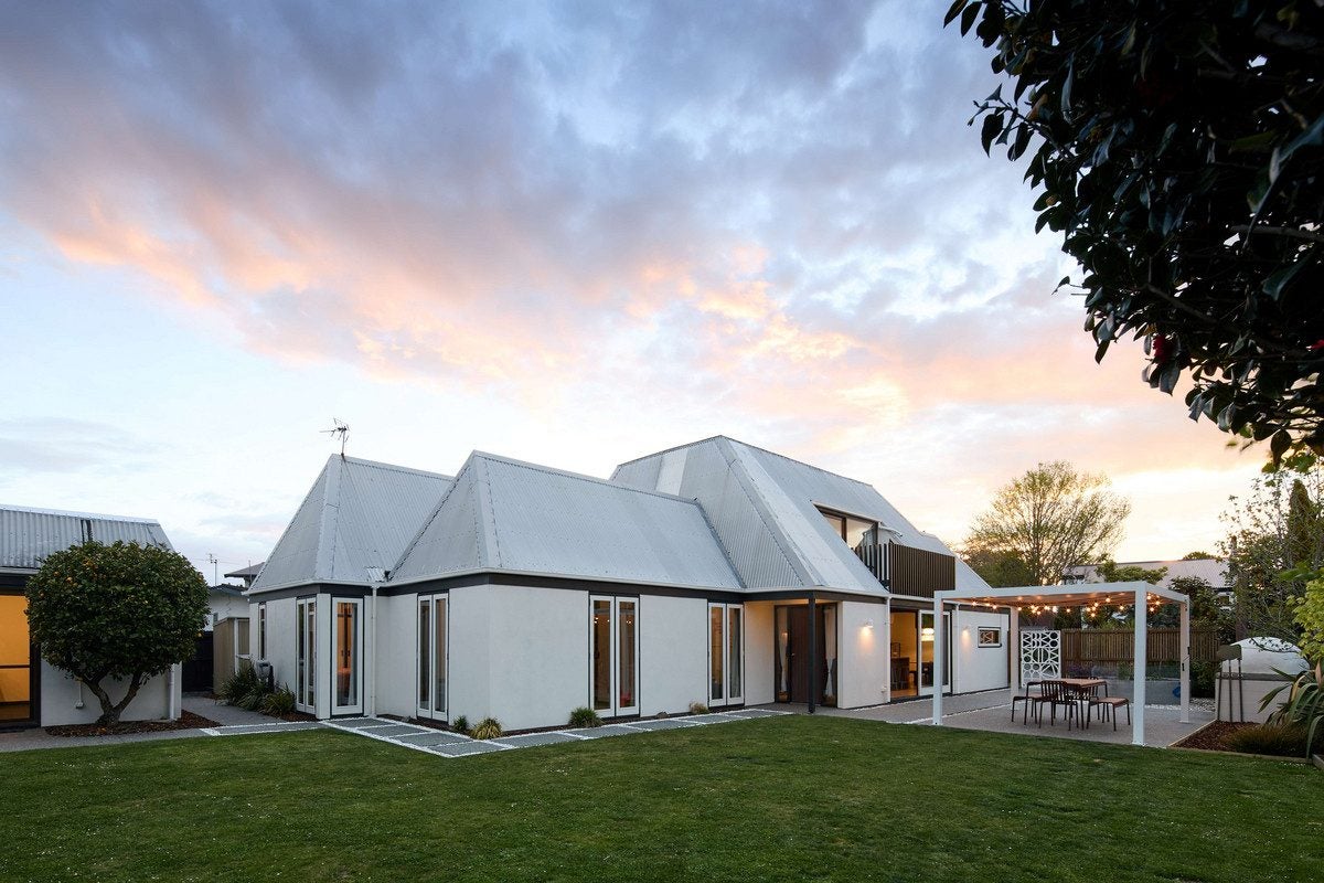 5A Saint Winifreds Place, Bryndwr, Christchurch - Carousel 2