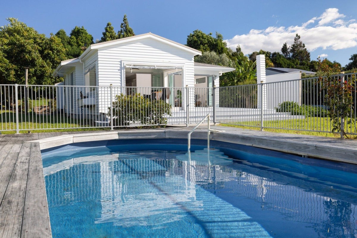 202 Ranginui Road, Welcome Bay, Tauranga - Carousel 1