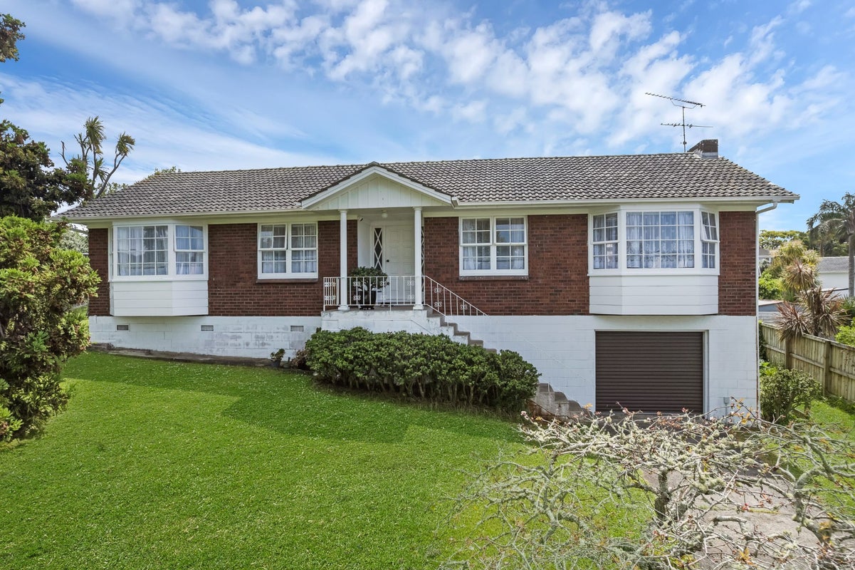 5 Imatra Place, Sunnyhills, Auckland - Carousel 12