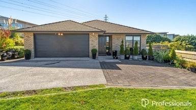 35 Percy Kinsman Crescent, Riverstone Terraces, Upper Hutt - Carousel 1