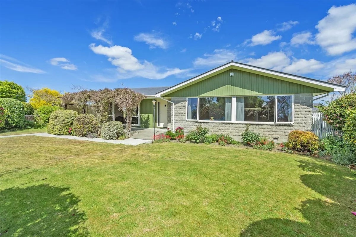 14 Pound Road, Leeston, Leeston - Carousel 1