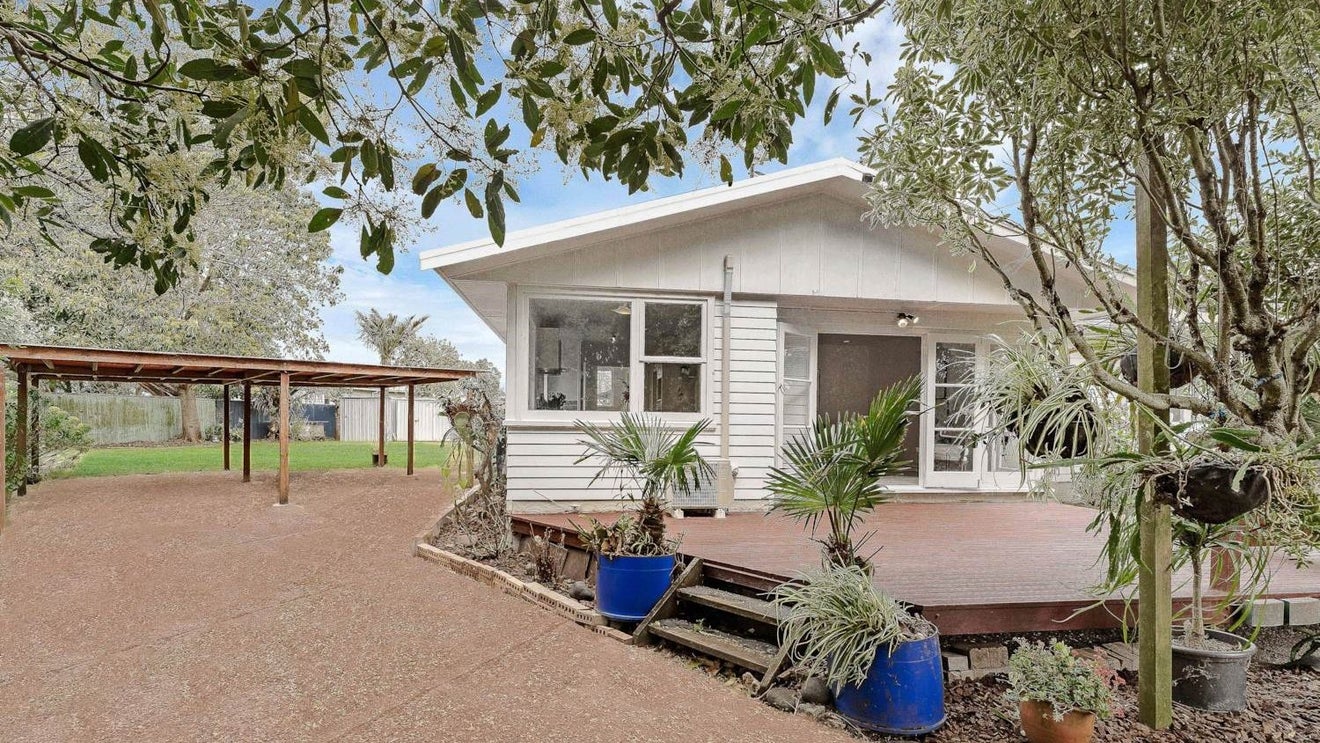 86 Mead Street, Avondale, Auckland - Carousel 1