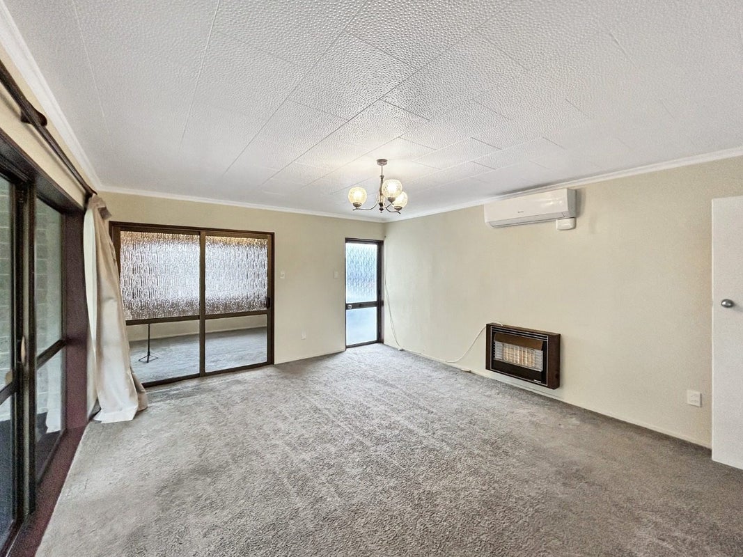 81 Herbert Avenue, Cloverlea, Palmerston North - Carousel 2