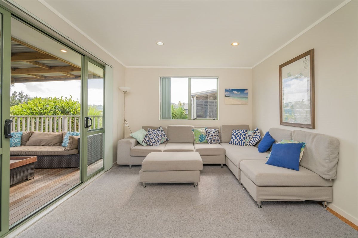 23 Hawk Hill Crescent, Cooks Beach, Whitianga - Carousel 2