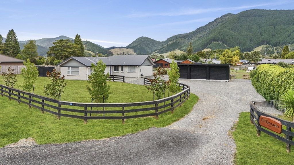 11 Robertson Mill Place, Rai Valley - Carousel 1