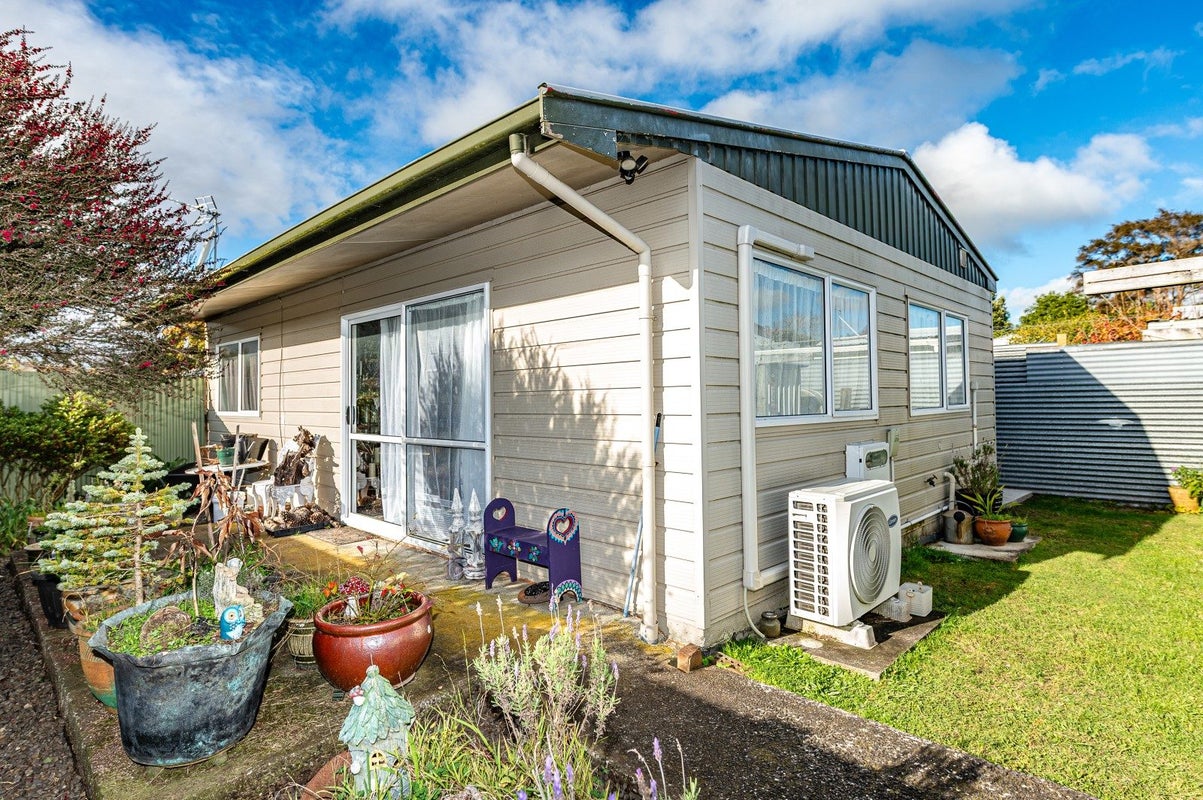 4 Kells Avenue, Aramoho, Whanganui - Carousel 2