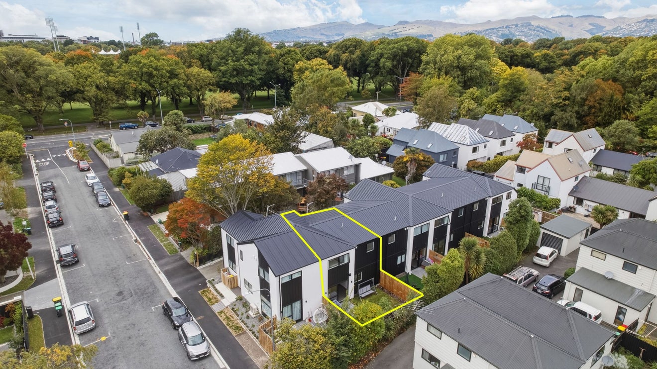 2/11 Brockworth Place, Riccarton, Christchurch - Carousel 17