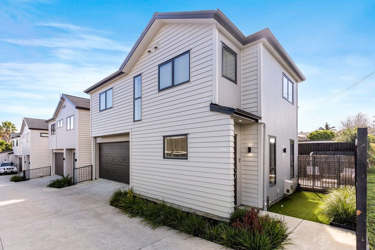 29A Patons Road, Howick, Auckland - Carousel 1