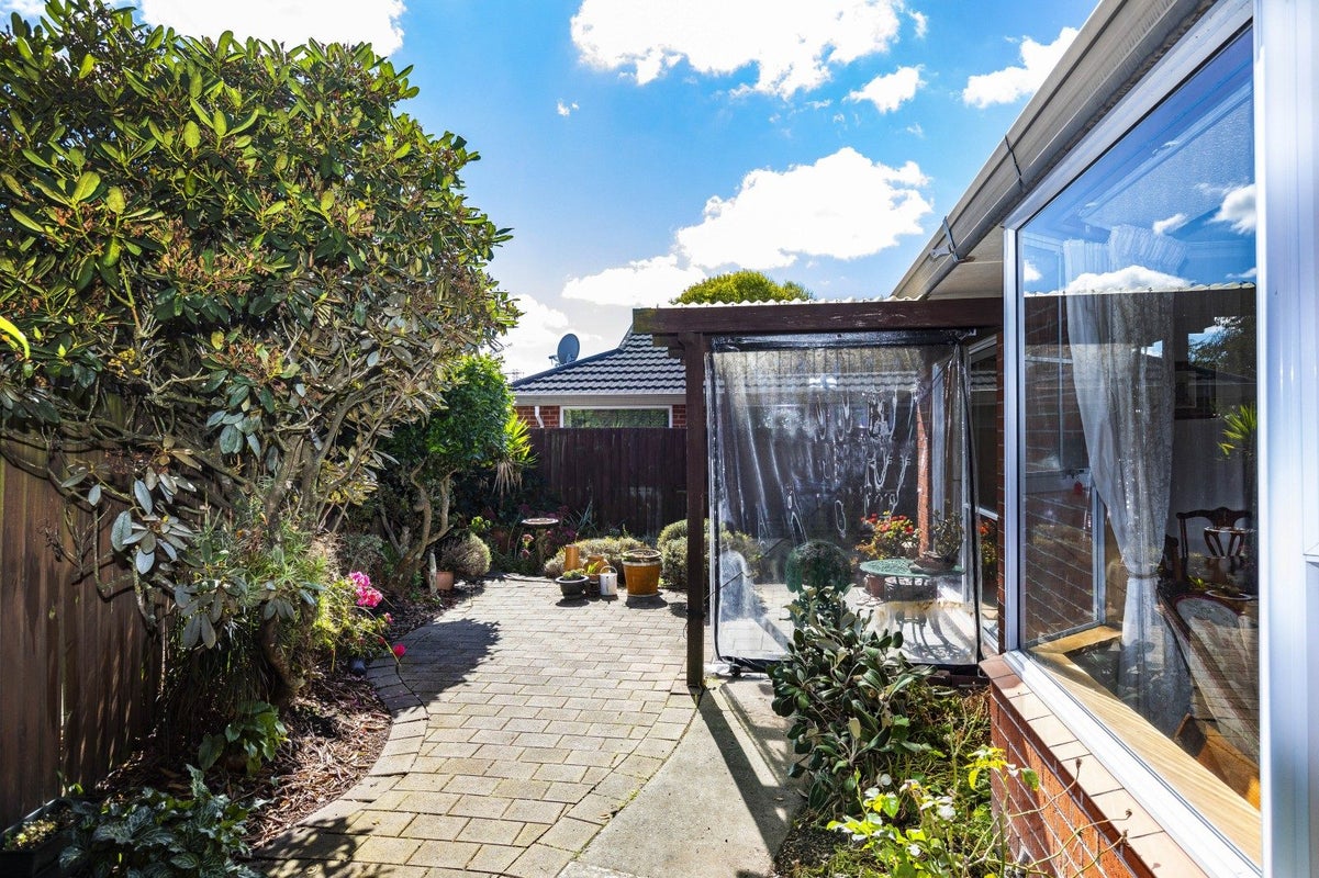 5 Westgrove Avenue, Avonhead, Christchurch - Carousel 16