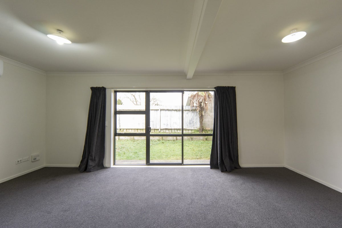 10D Jones Crescent, Melville, Hamilton - Carousel 2