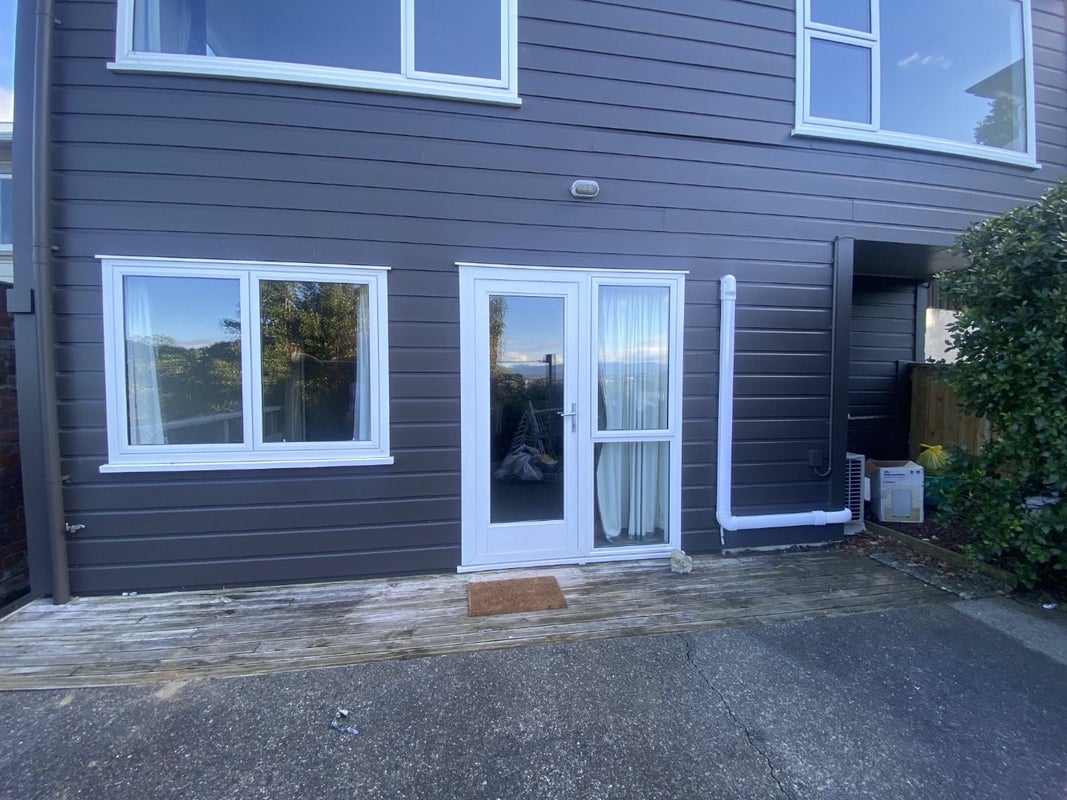 99 Overtoun Terrace, Hataitai, Wellington - Carousel 1