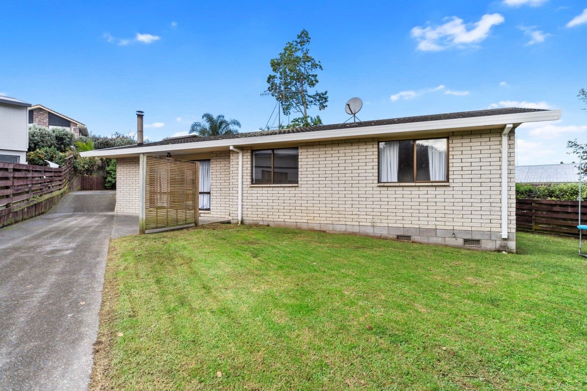 12 Pokapu Place, Bethlehem, Tauranga - Carousel 2