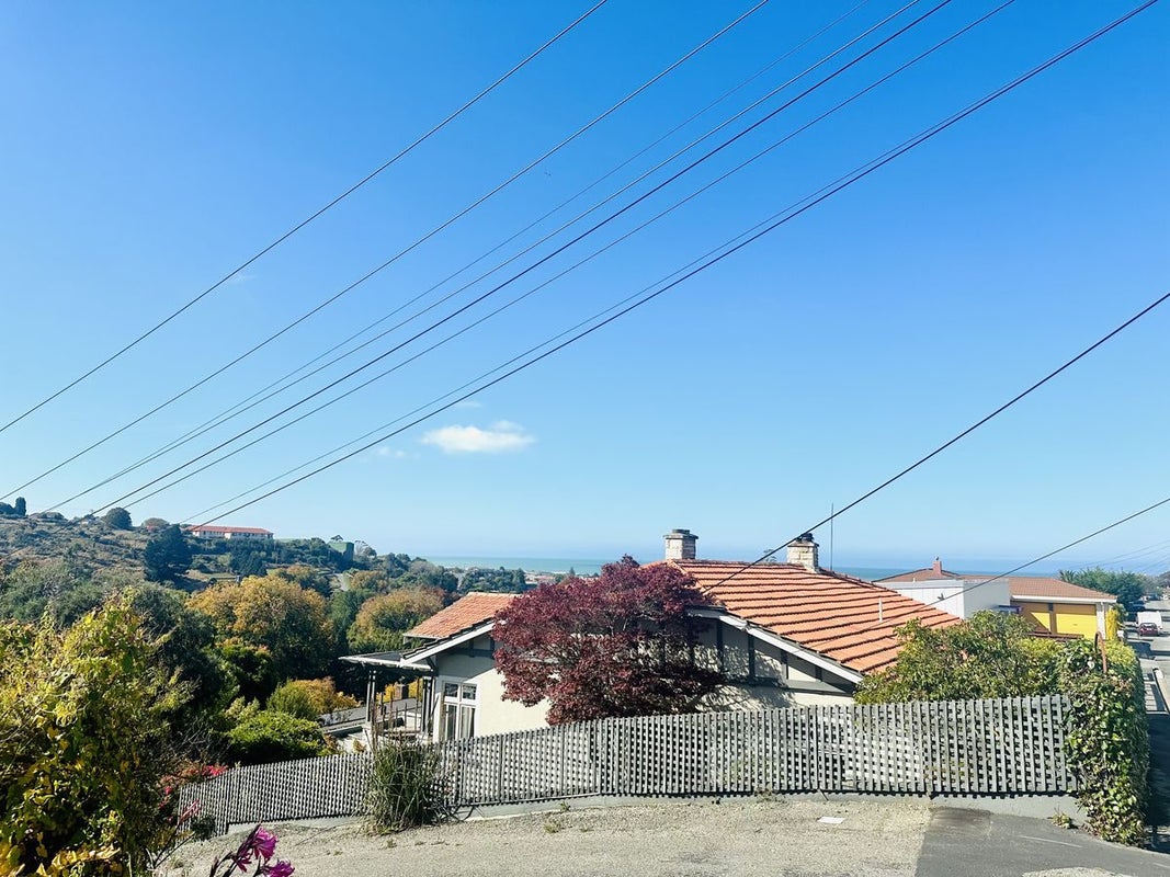 18 Stour Street, Oamaru - Carousel 22